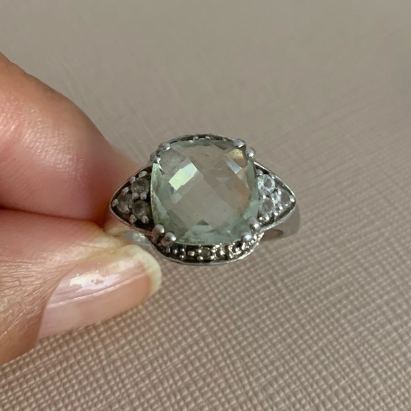 Delmar Silver diamond💎flanked Green Amethyst Ring - Picture 6 of 10